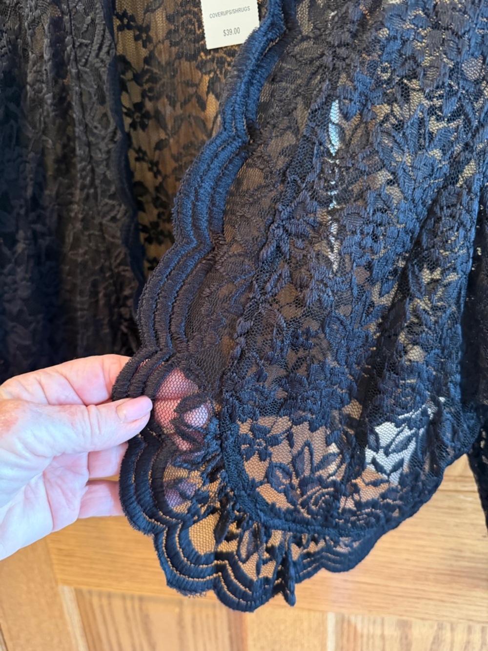 connected NWT XL Apparel Black Floral Lace Open Shrug - Picture 4 of 5